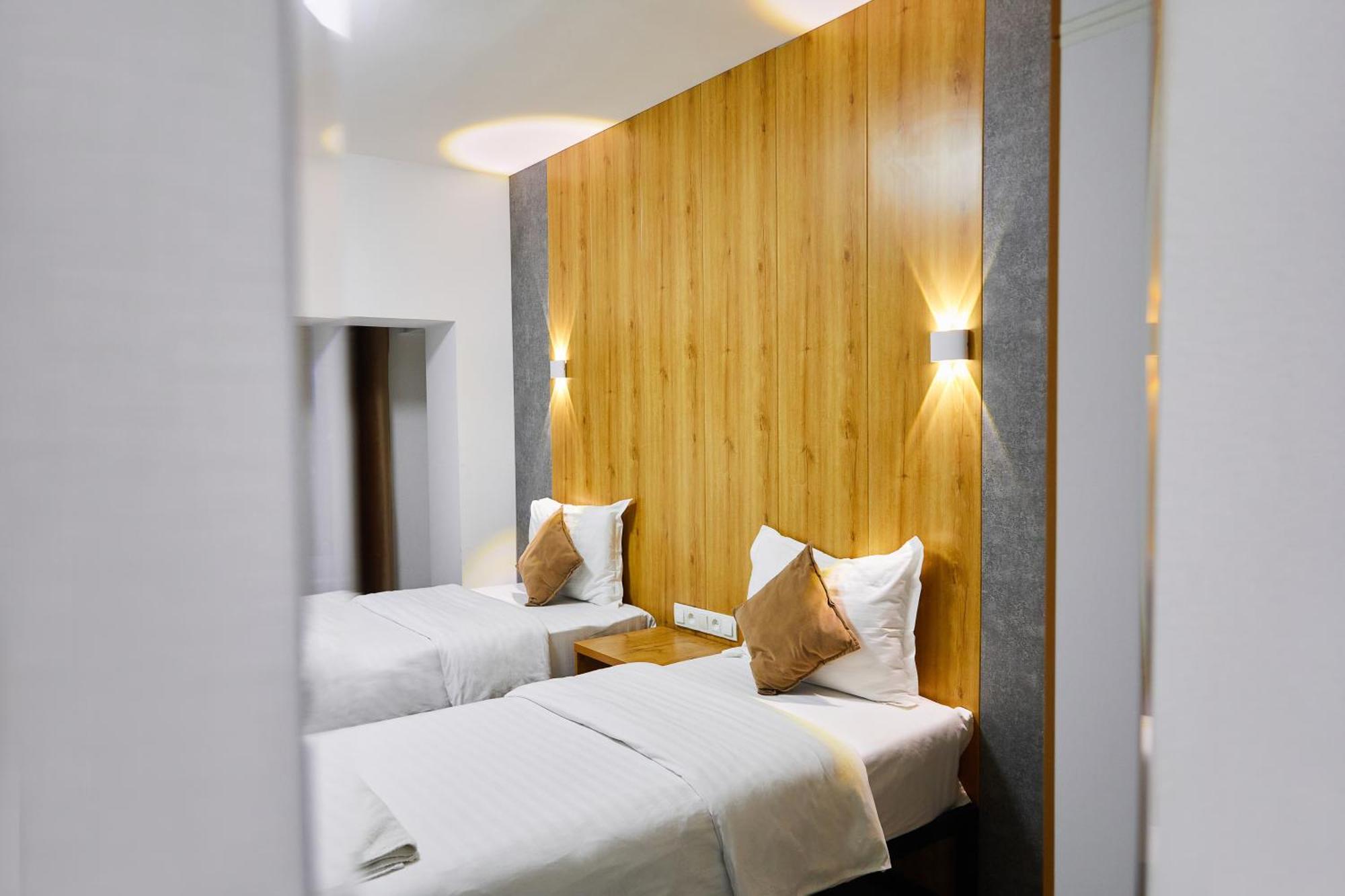 Art Plaza Hotel Tashkent Esterno foto