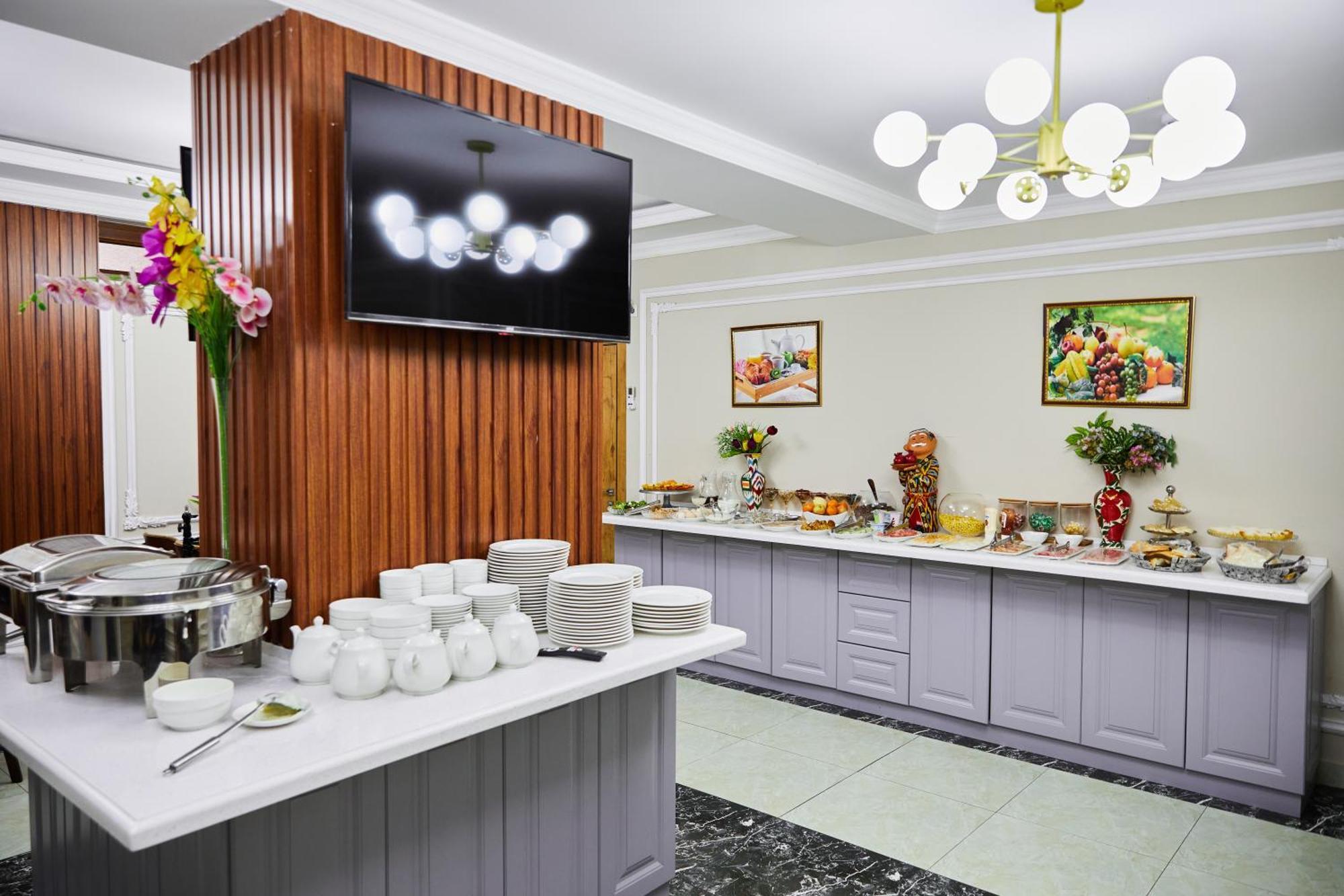 Art Plaza Hotel Tashkent Esterno foto