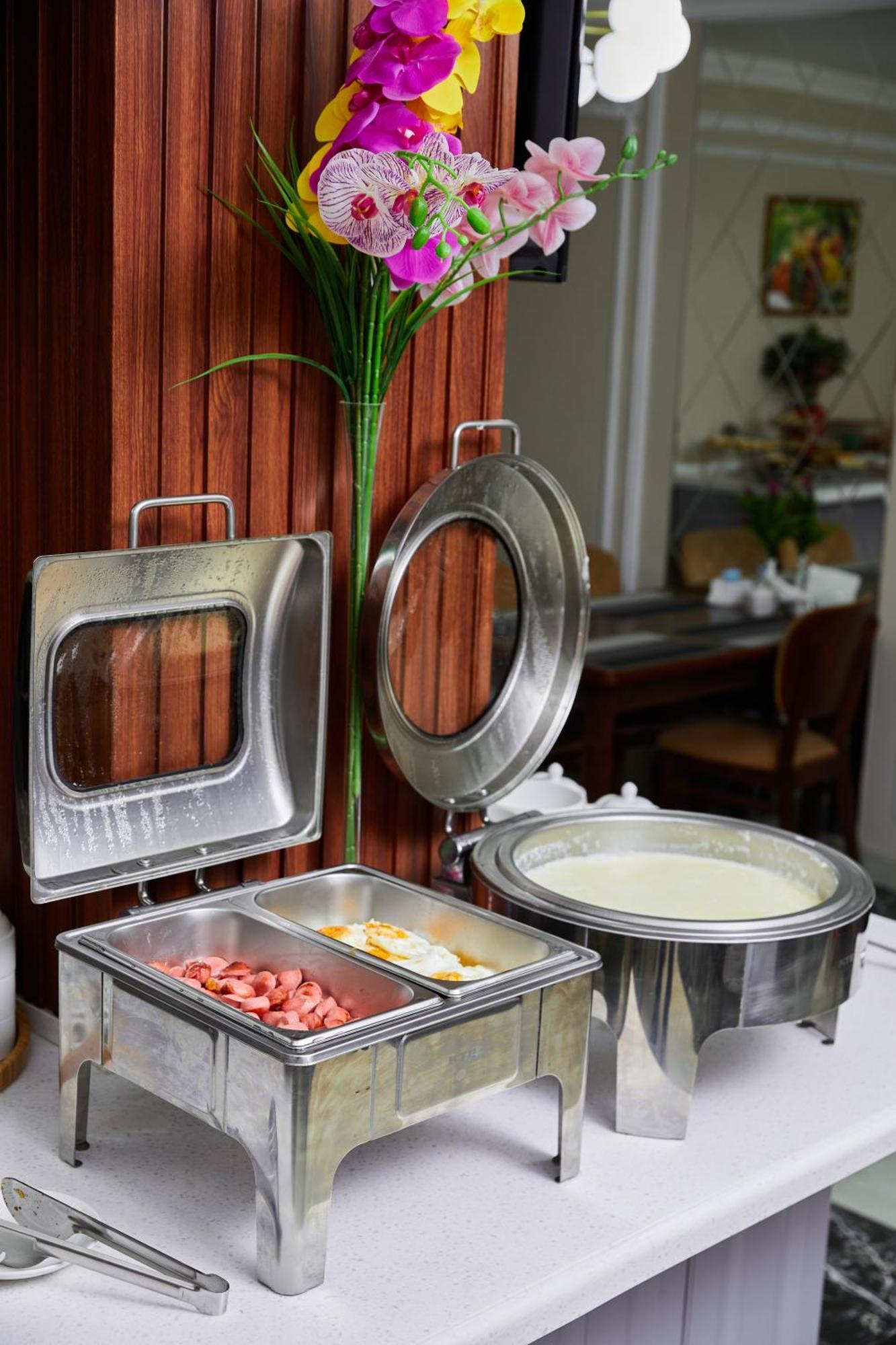Art Plaza Hotel Tashkent Esterno foto