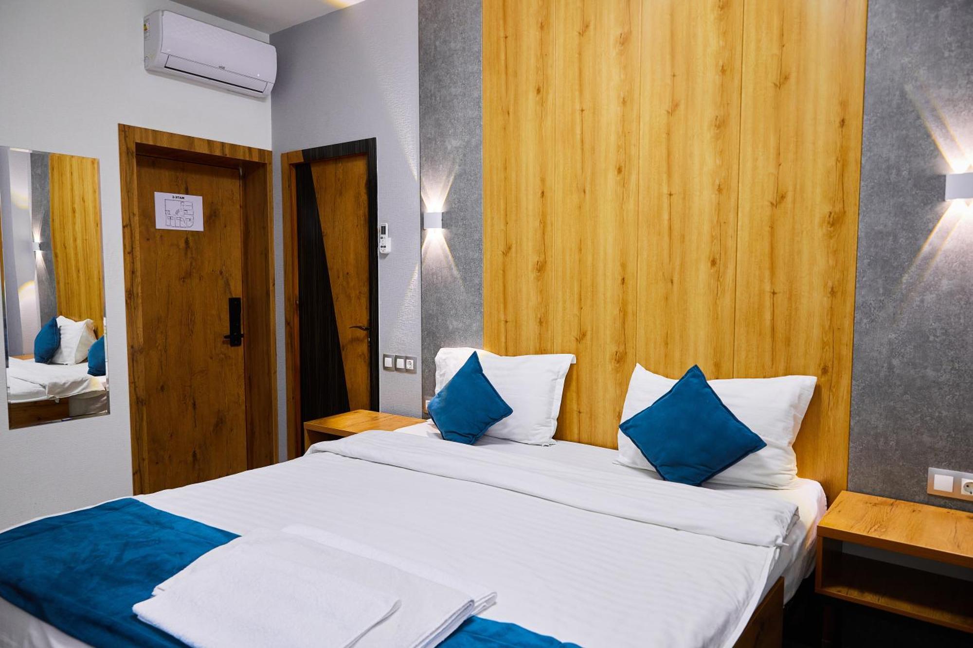 Art Plaza Hotel Tashkent Esterno foto