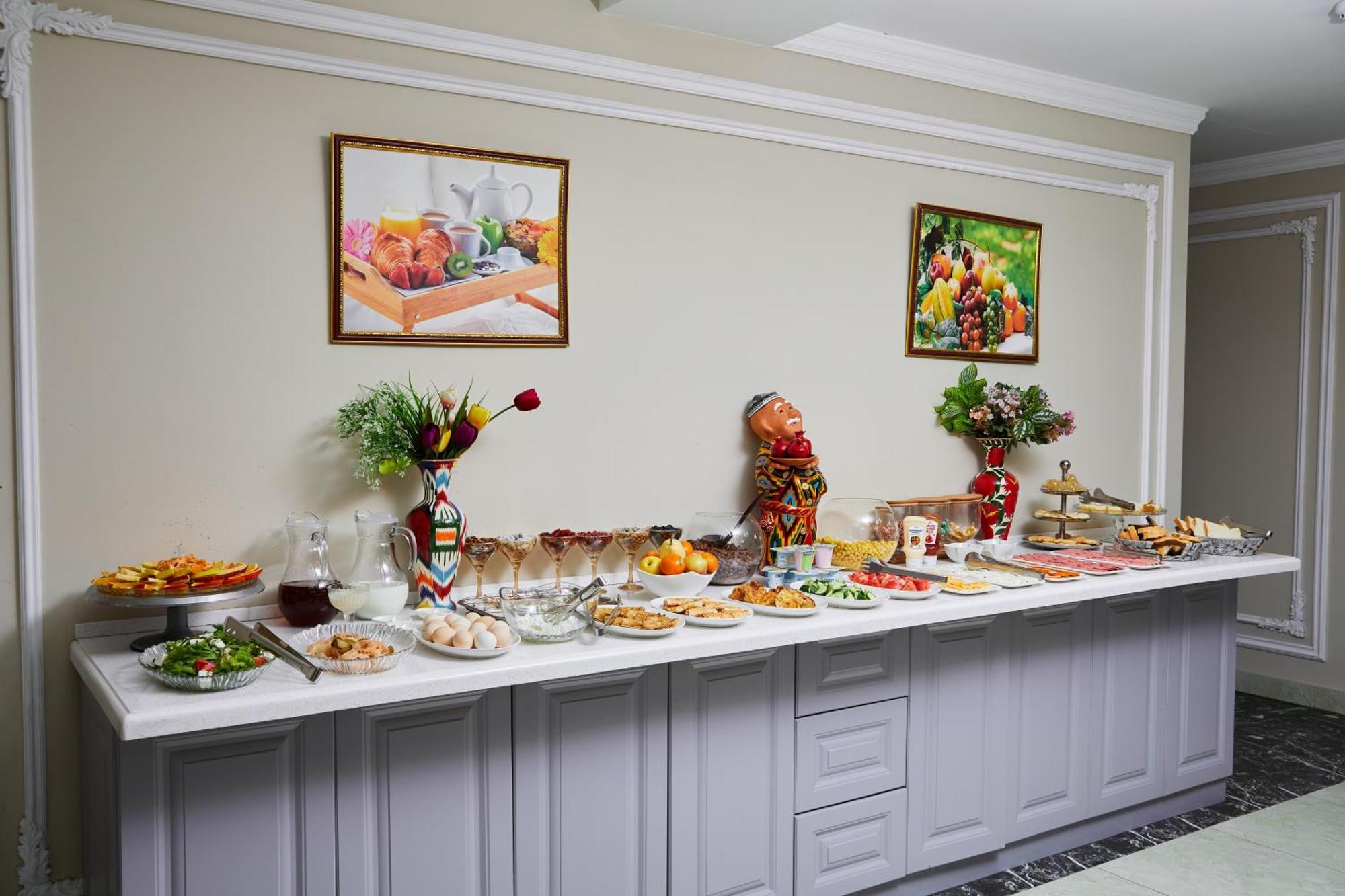 Art Plaza Hotel Tashkent Esterno foto